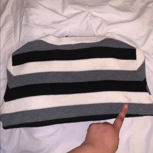 Stripped sweater - Picture 4 of 4